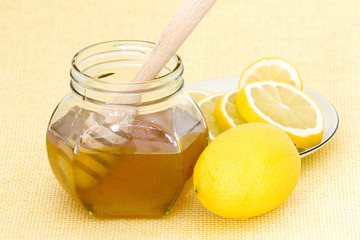 jar of honey, lemon and dooden drizzler