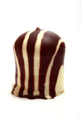 Chocolate covered meringue confection