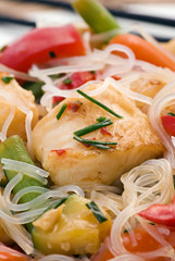 Thai Fischpfanne mit Glasnudeln