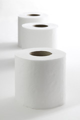 papel higiénico blanco rollos
