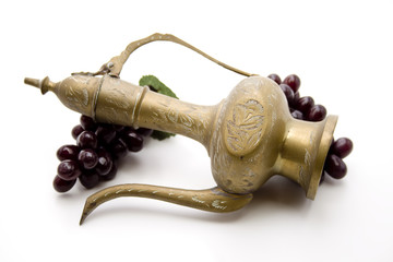 Weinkaraffe mit Trauben