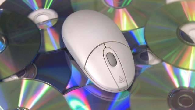 Computer mouse CD DVD rotate