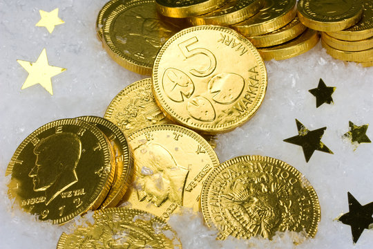 "Chocolate Coin" Bilder – Durchsuchen 1,396 Archivfotos, Vektorgrafiken ...