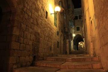 Foto op Plexiglas An alley in the old city of Jerusalem at night, Israel. © Joshua Haviv