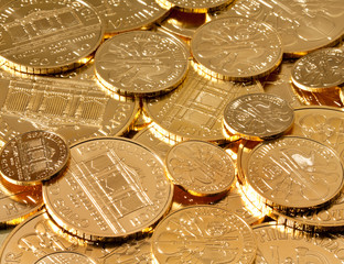 Geldanlage in echtem Gold als Goldbarren und Goldmünzen