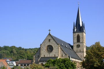 Kirche mit Kirchturmspitze