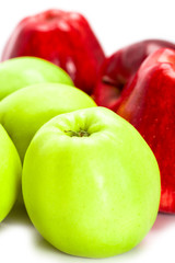 green and red apples