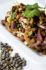 Indischer Linsensalat