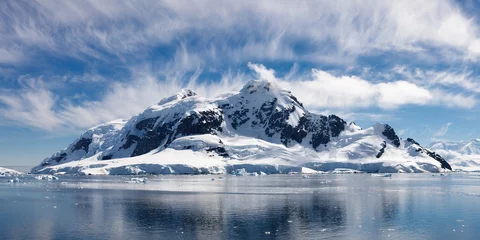 Fotobehang Antarctica Paradise Bay, Antarctica - Majestueus ijzig wonderland
