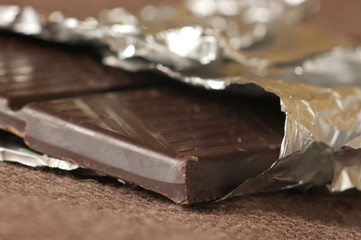 Dark chocolate bar