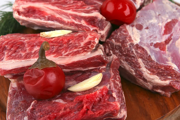 fresh uncooked ribs