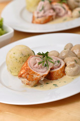 Hähnchenrolle mit Baconfüllung