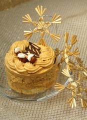 Cake and Christmas decoration