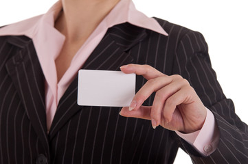 Frau zeigt eine Visitenkarte