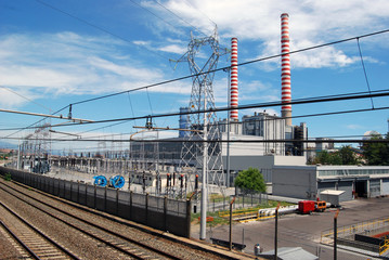 Naklejka premium Centrale elettrica termica - Carbone