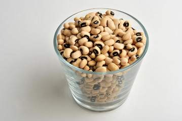 organic black eyed beans are a good source of fibre