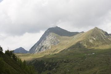 Obraz na płótnie Canvas góry w Południowym Tyrolu