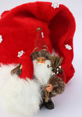 Santa Clause in rot und braun