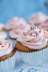 cupckes with candies