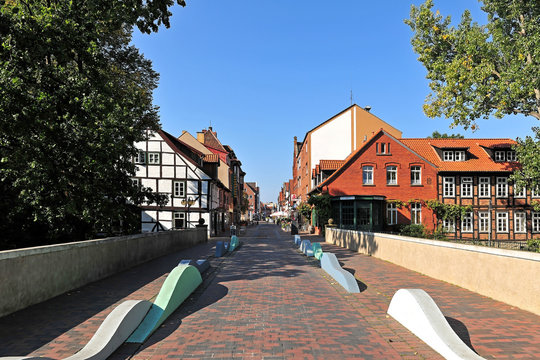 Die Fu&szlig;g&auml;ngerzone in Neustadt am R&uuml;benberge