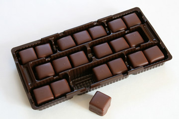 Dominosteine mit Verpackung