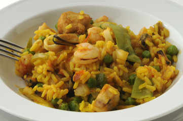 Paella ai frutti di mare e verdure - Cucina spagnola