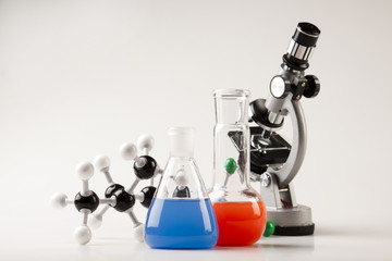 Flaska Atoms and Microscope