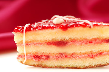 Yellow cake with strawberry glaze petifore