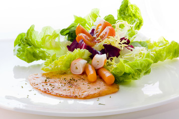 salmon y verdura, cocina moderna sana