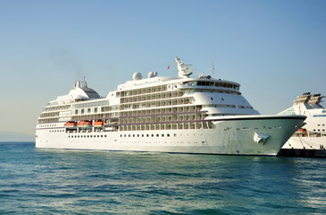 Fototapeta na wymiar Cruise ship docked in port