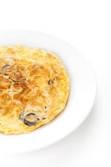 mushrooms olives and potatoes omelette