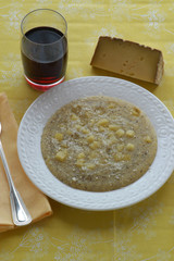 Polenta condita con latteria fresco e stagionato - Veneto