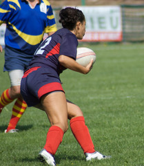 Crochet d'une joueuse de rugby feminin