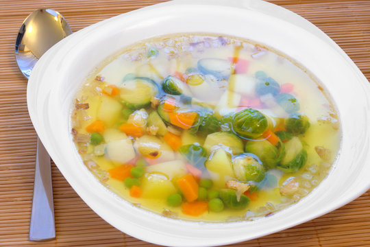 Vegetable soup with brussels and pea