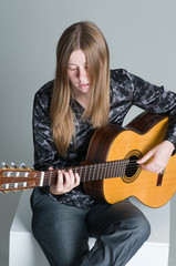 Fototapeta premium girl with guitar