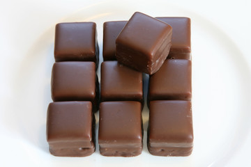 Dominosteine im Quadrat geordnet