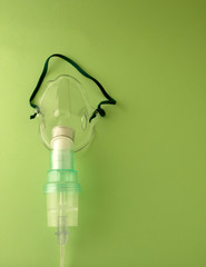 Mascarilla para inhalar oxigeno y medicinas