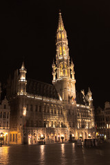 Fototapeta na wymiar Grand Place, Bruksela nocą