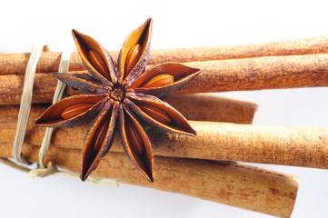 cinnamon sticks with star anise
