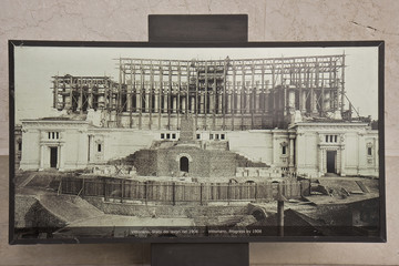 panneau photo travaux à Vittoriano à Rome en 1906