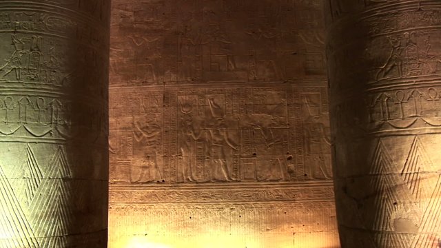 S&auml;ulen, Horus Tempel, Edfu, &Auml;gypten