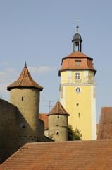 Obraz premium Stadtmauer und Kirche in Mainbernheim