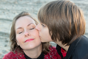 embrasser sa maman