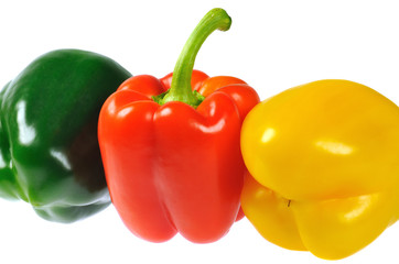 orange, grüne und gelbe Paprika