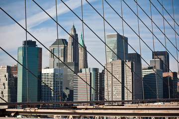 Fototapeta na wymiar Manhattan à travers Brooklyn Bridge