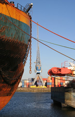 Ships and Cranes