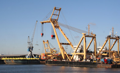 Fototapeta na wymiar Rotterdam Shipyard
