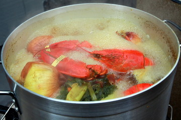Homard au court-bouillon