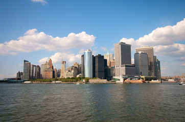 Fototapeta na wymiar Manhattan Skyline by day