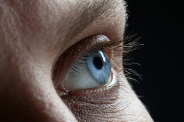 blue  eye